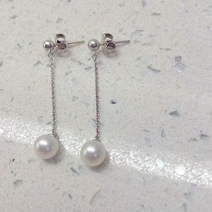 Tiffany and Co. Pearl silver earrings